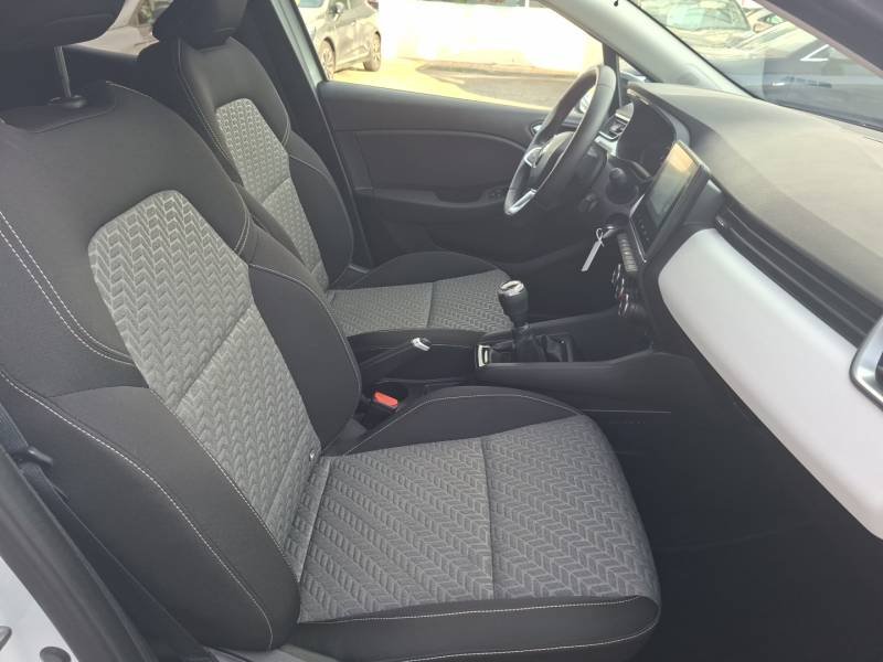 Renault Clio - Photo 22