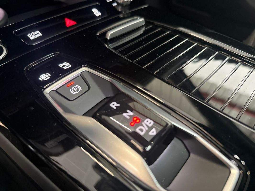 Audi q6 e-tron - Photo 11