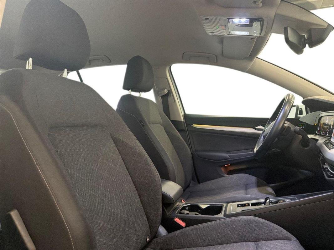 Volkswagen Golf - Photo 13