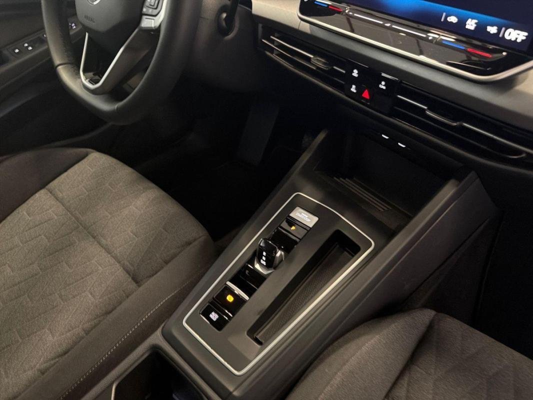 Volkswagen Golf - Photo 11