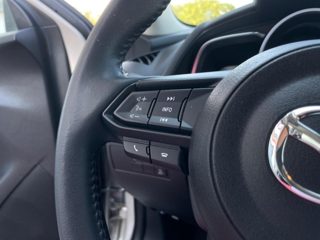 Mazda 2 - Photo 37