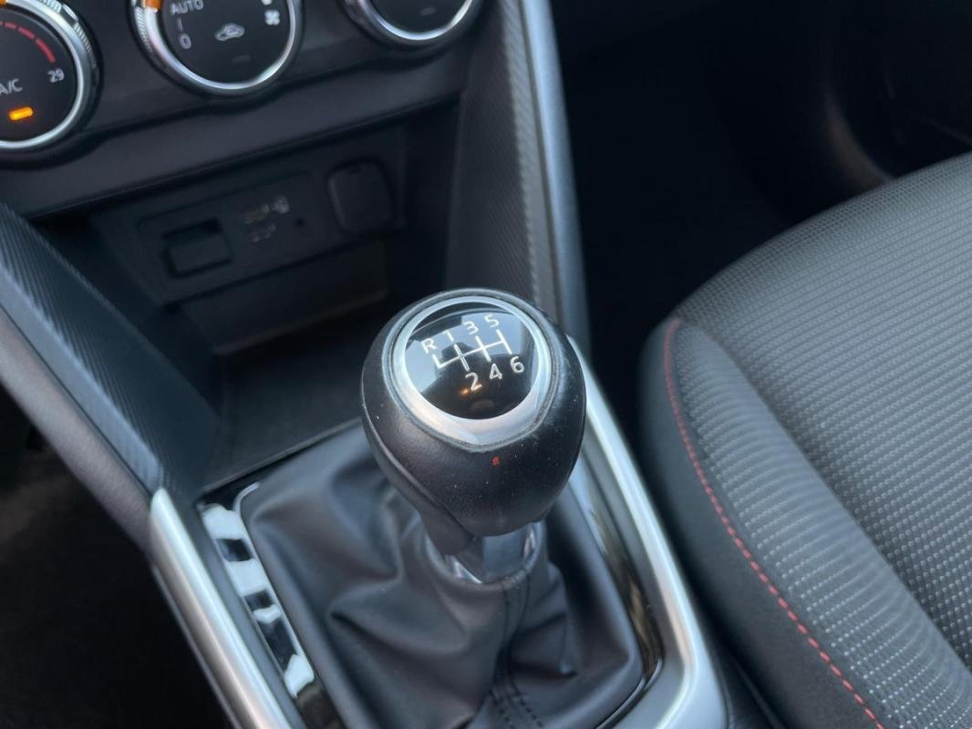 Mazda 2 - Photo 40