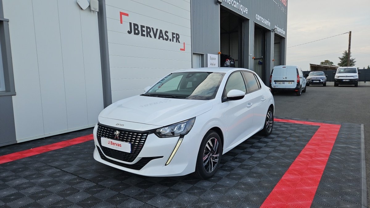 Peugeot 208 - Photo 1