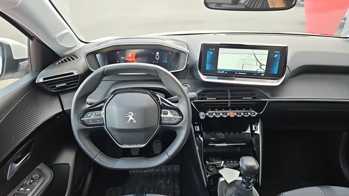 Peugeot 208 - Photo 15