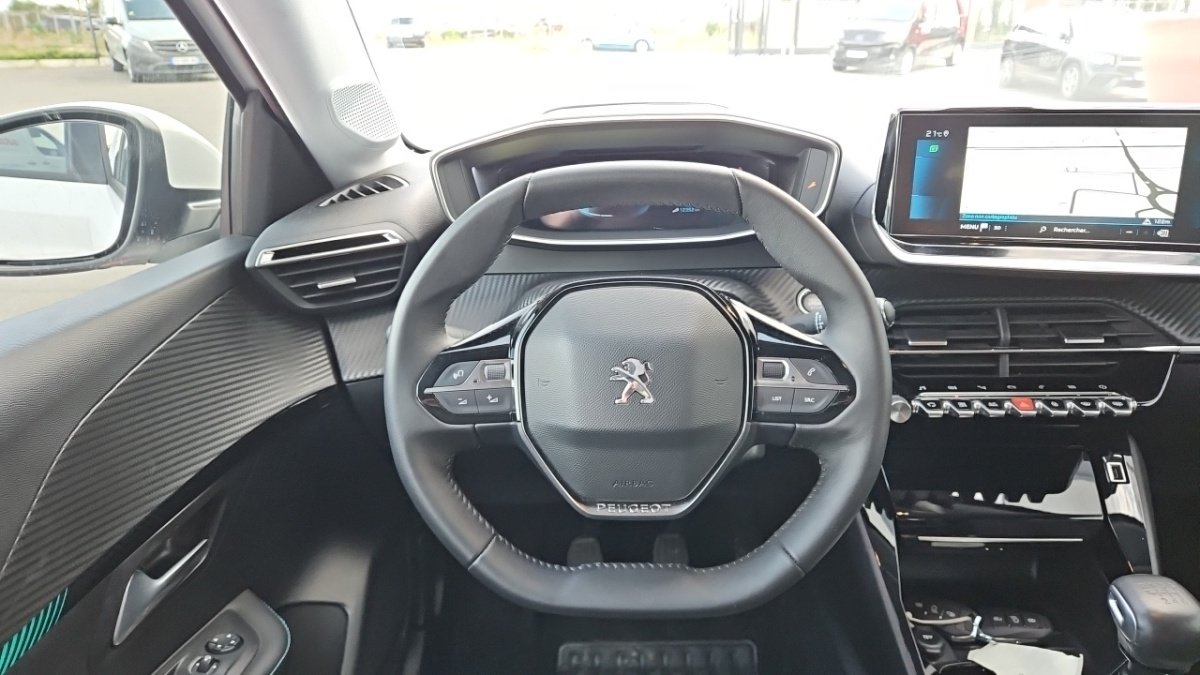 Peugeot 208 - Photo 16