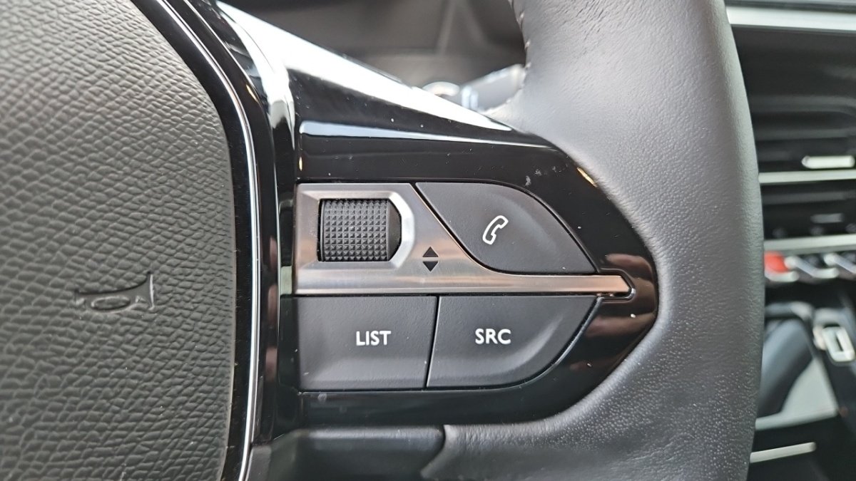 Peugeot 208 - Photo 21