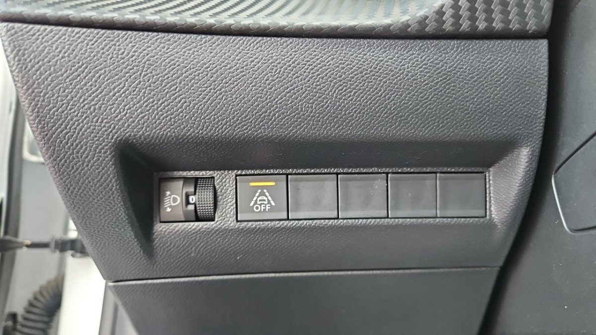 Peugeot 208 - Photo 26