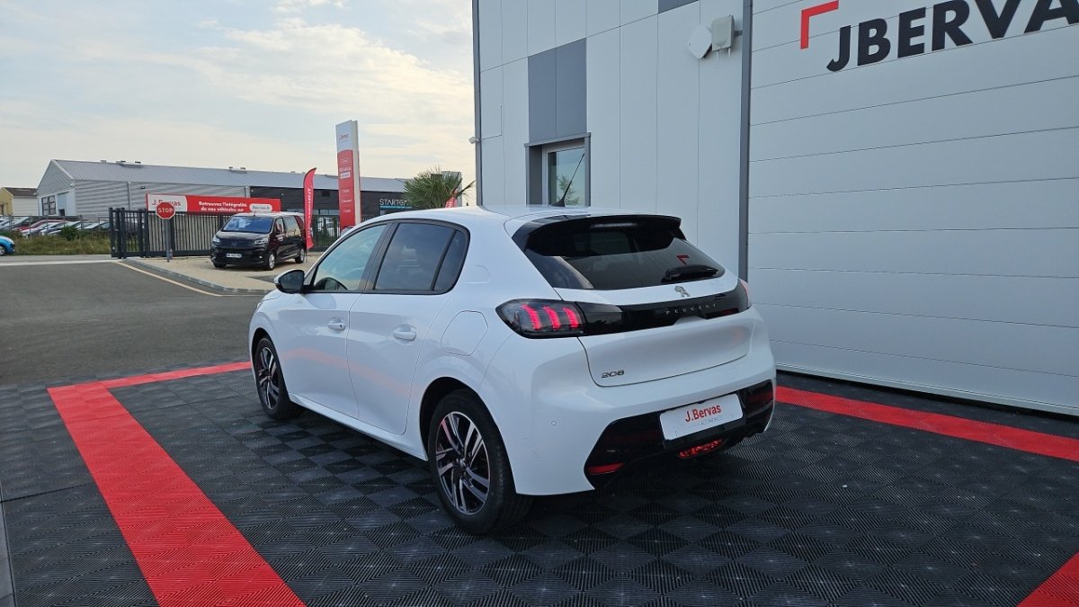 Peugeot 208 - Photo 3