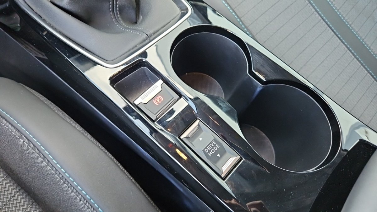 Peugeot 208 - Photo 32