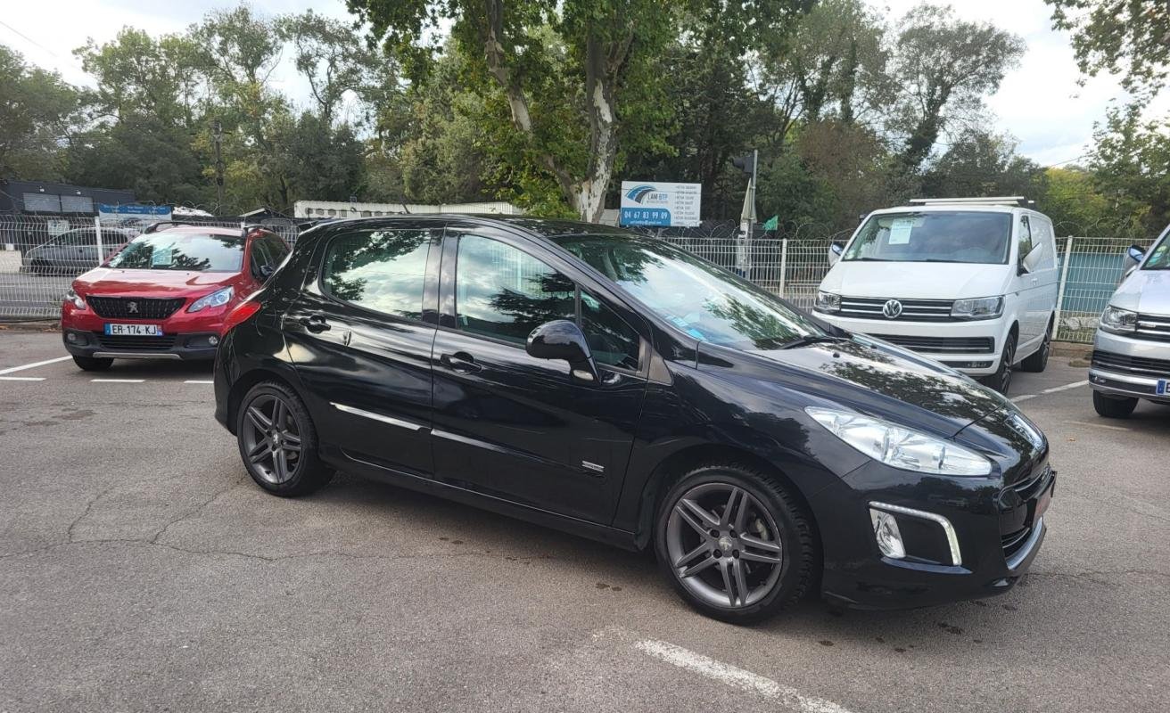 Peugeot 308 - Photo 2
