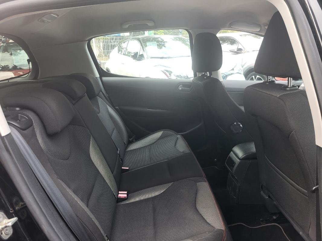 Peugeot 308 - Photo 8