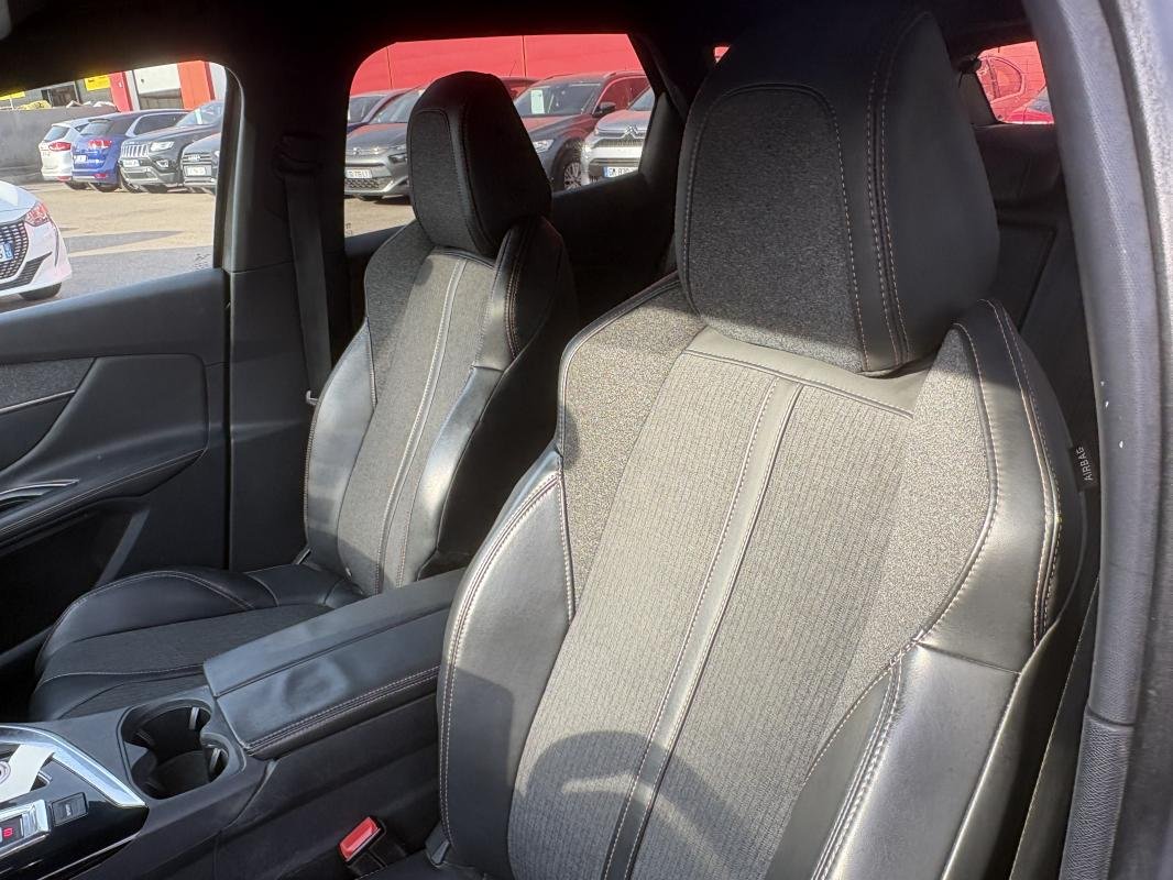 Peugeot 3008 - Photo 9