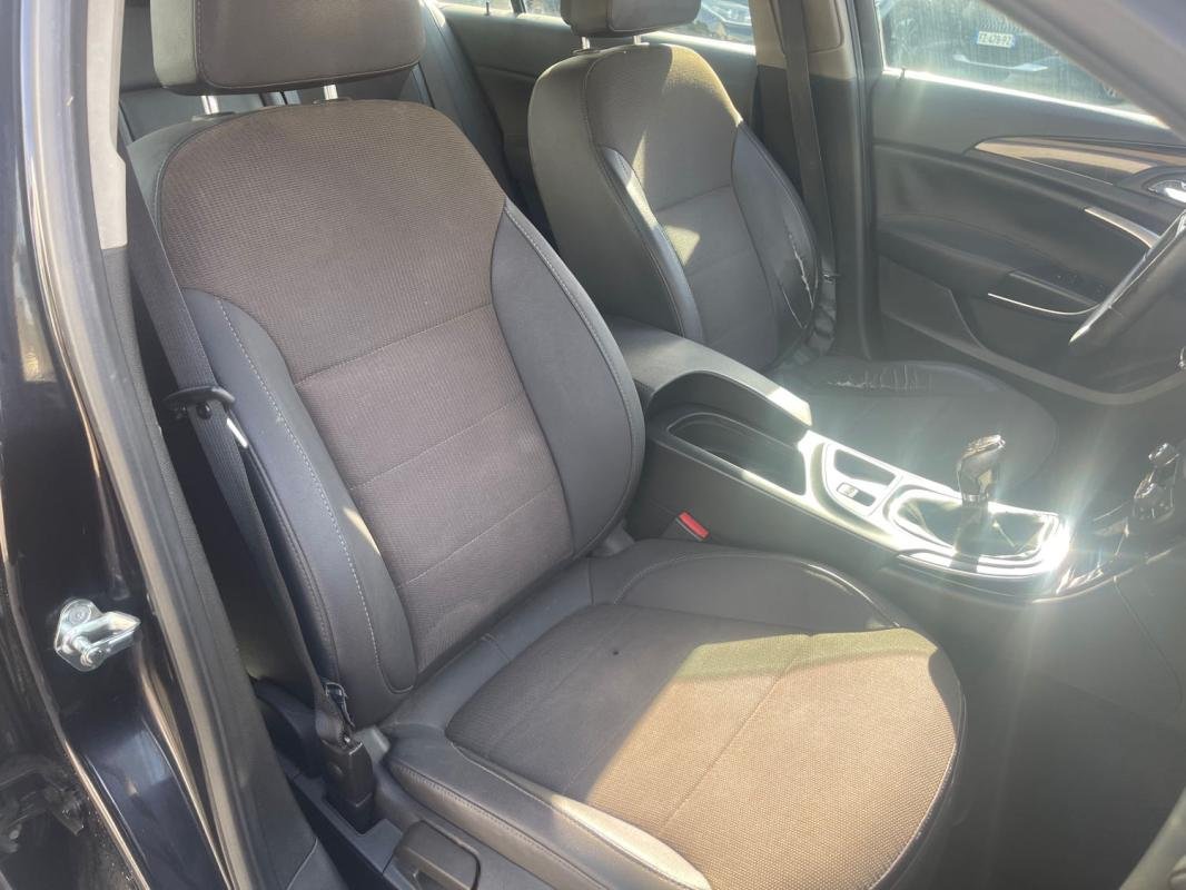 Opel Insignia - Photo 11