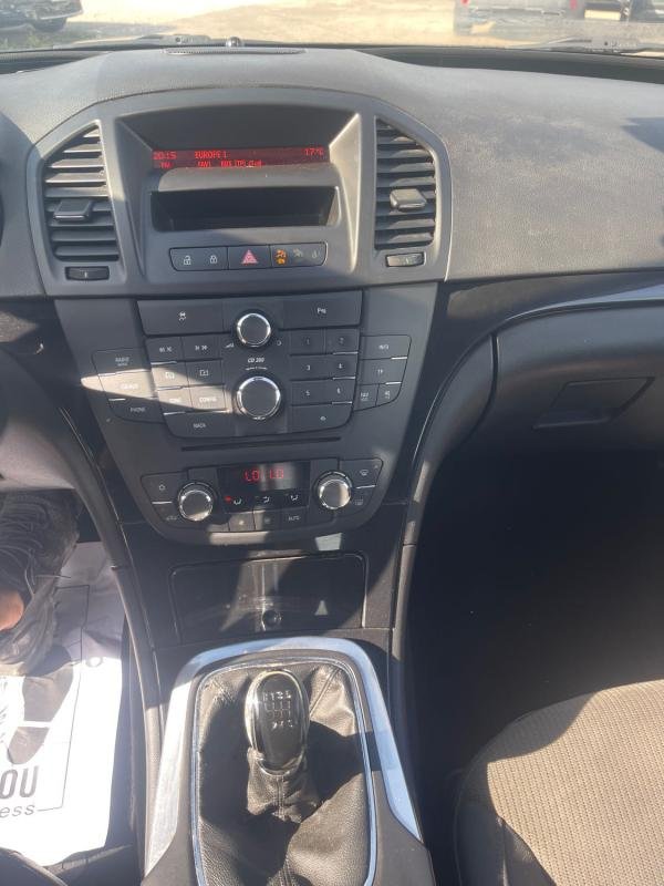 Opel Insignia - Photo 10
