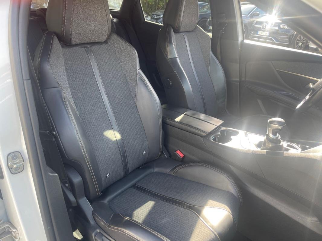 Peugeot 3008 - Photo 17