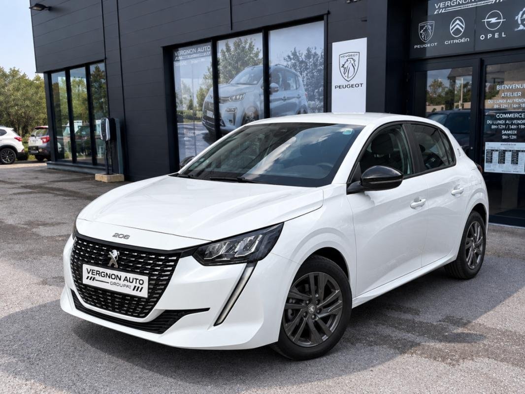 Peugeot 208 - Photo 1