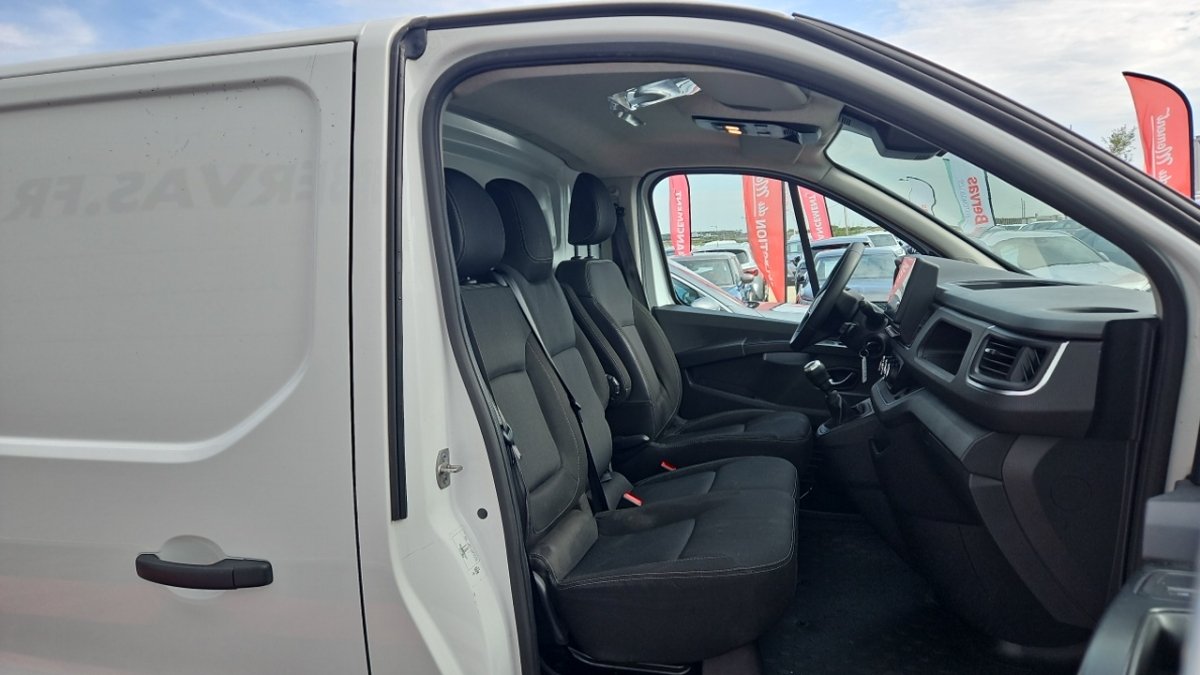 Renault Trafic - Photo 11