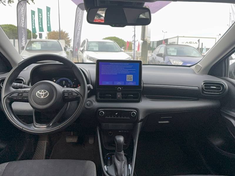 Toyota Yaris - Photo 11