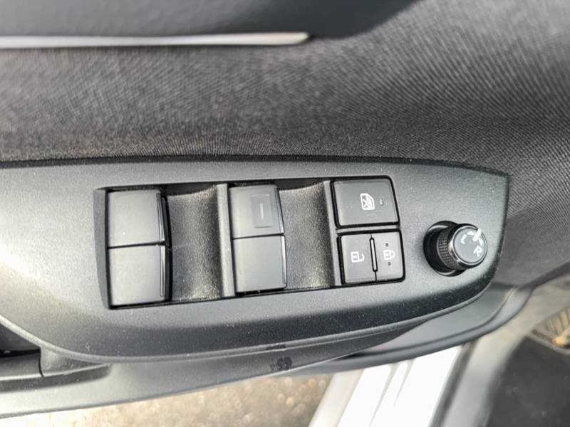 Toyota Yaris - Photo 14