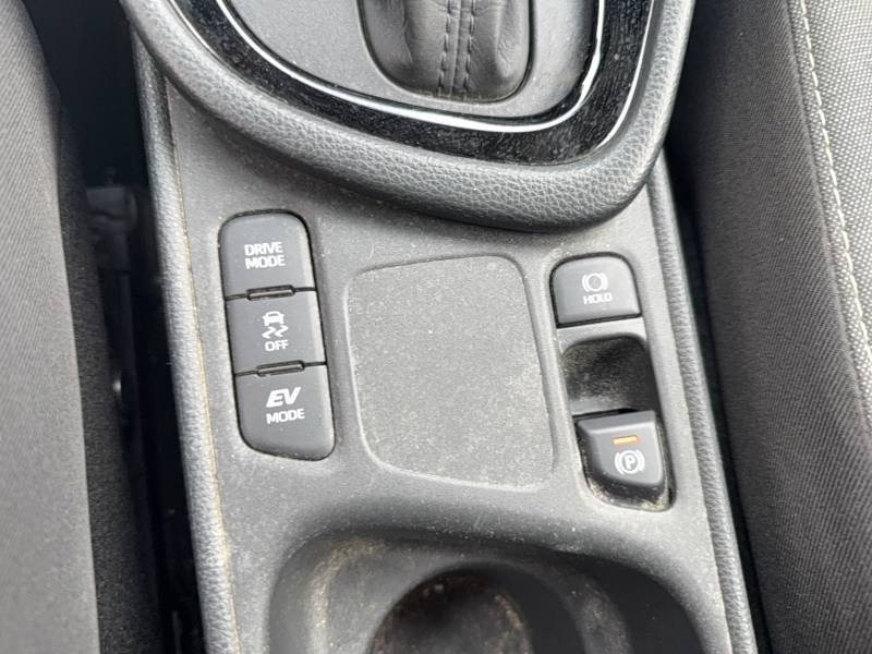 Toyota Yaris - Photo 17