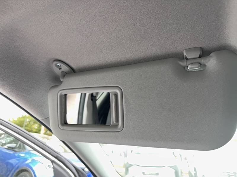 Toyota Yaris - Photo 33