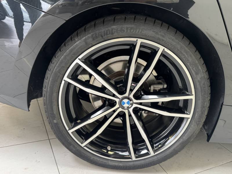 BMW Série 3 - Photo 10