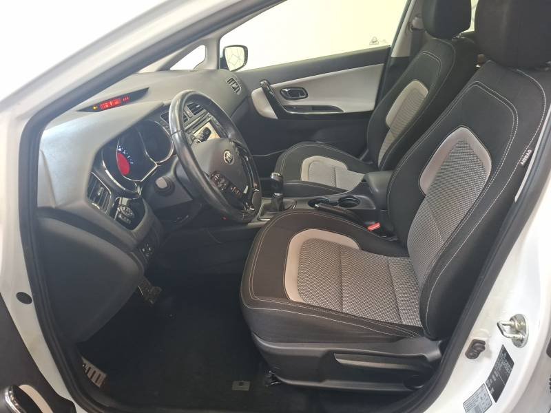 Kia CEED - Photo 13