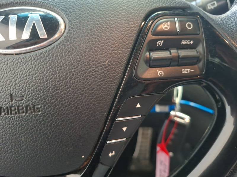 Kia CEED - Photo 27