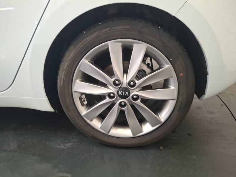 Kia CEED - Photo 10