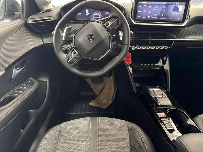 Peugeot 208 - Photo 16