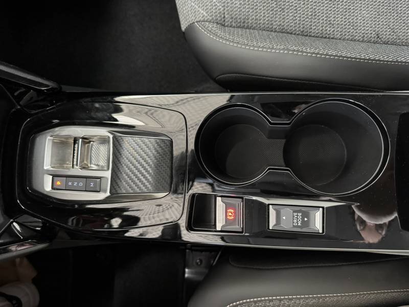Peugeot 208 - Photo 17