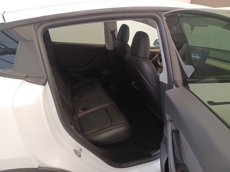 Tesla Model Y - Photo 14