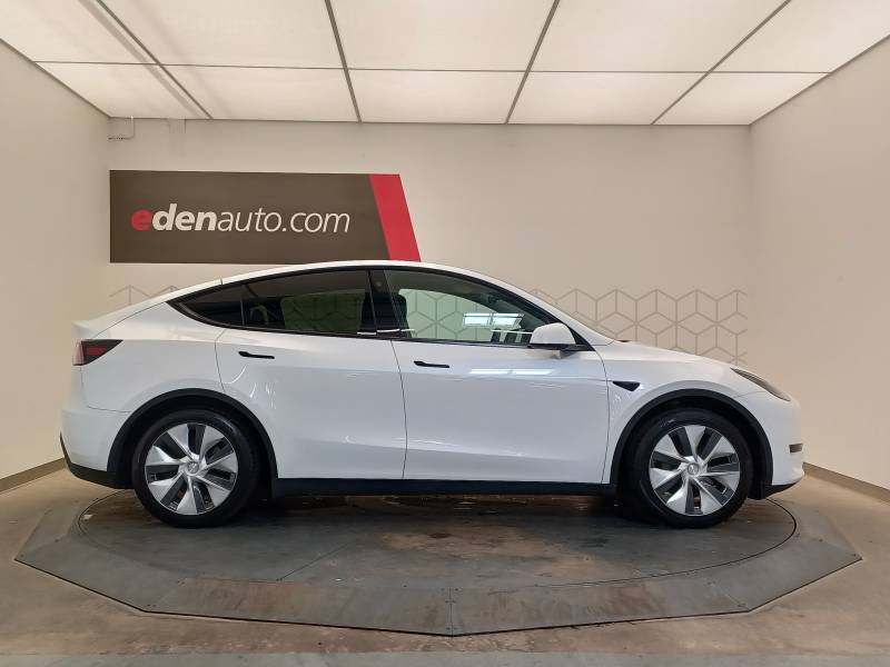 Tesla Model Y - Photo 3