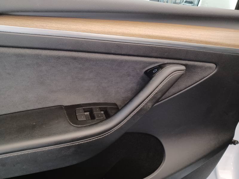 Tesla Model Y - Photo 37