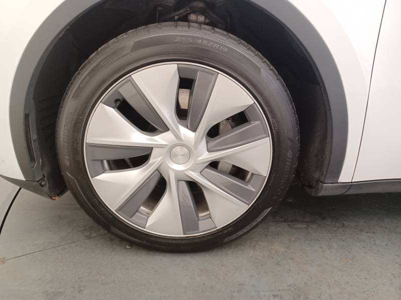 Tesla Model Y - Photo 6