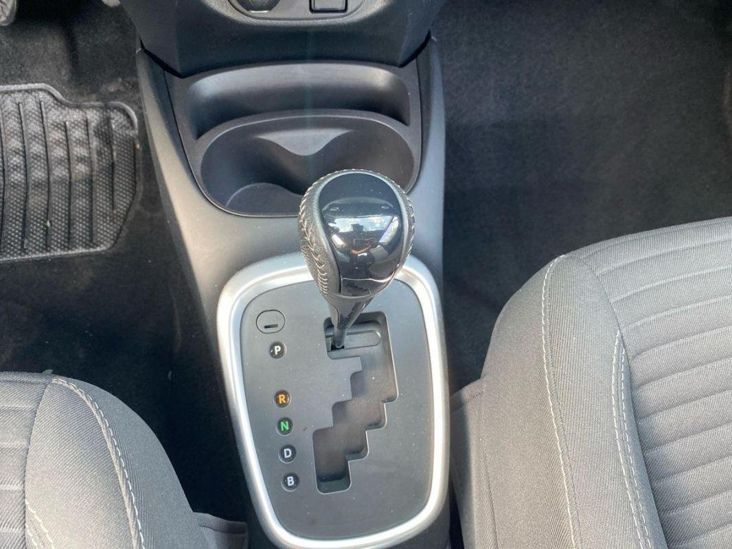 Toyota Yaris - Photo 11