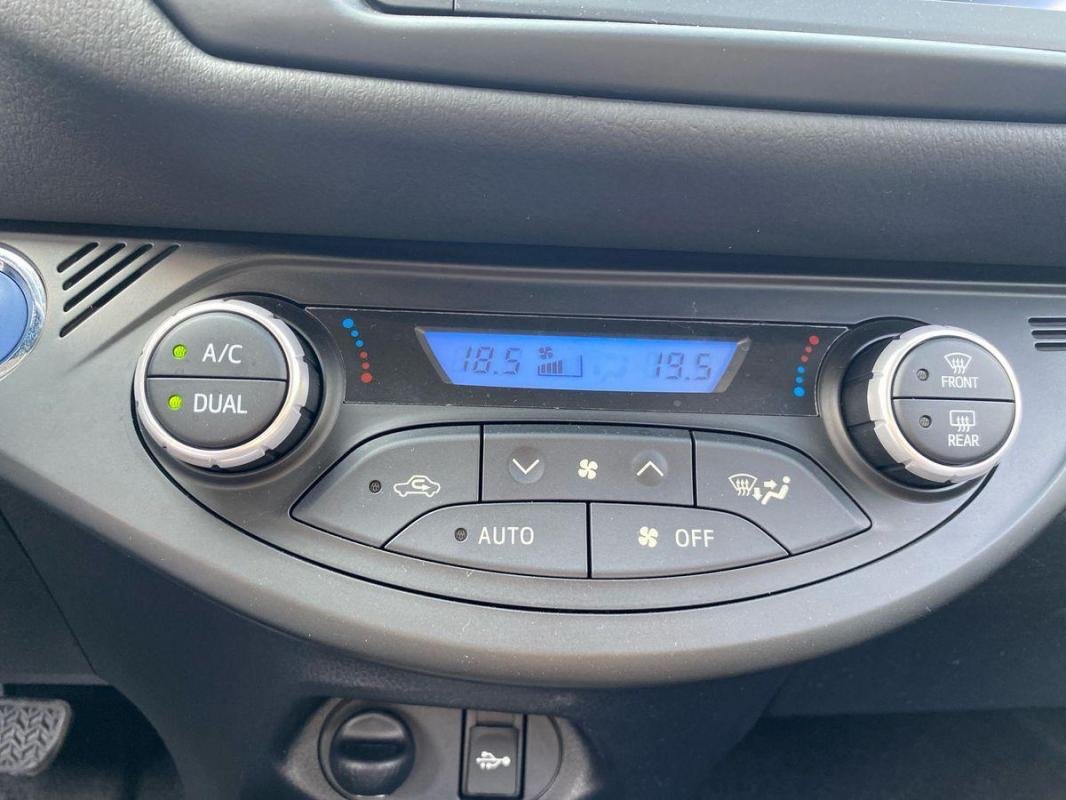 Toyota Yaris - Photo 19