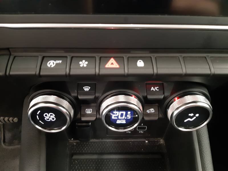Renault Captur - Photo 15