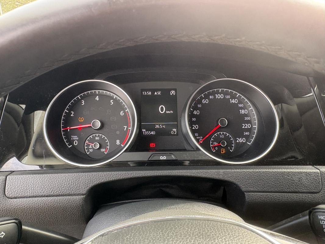 Volkswagen Golf - Photo 8