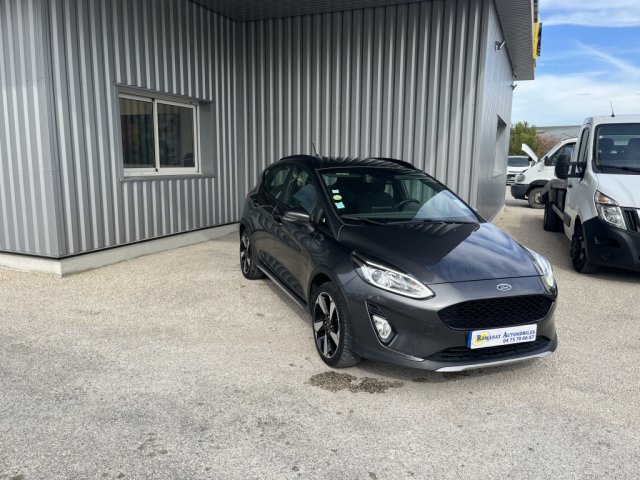 Ford Fiesta - Photo 2