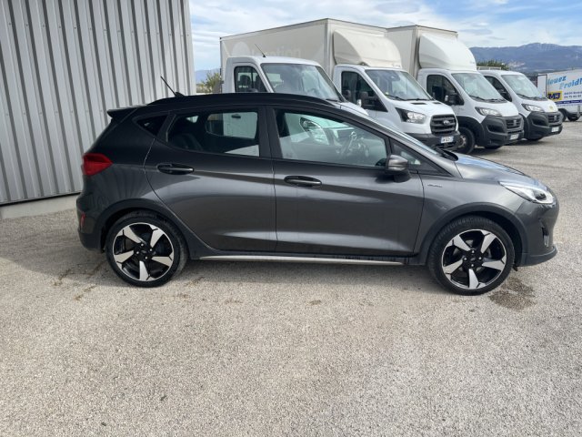 Ford Fiesta - Photo 4