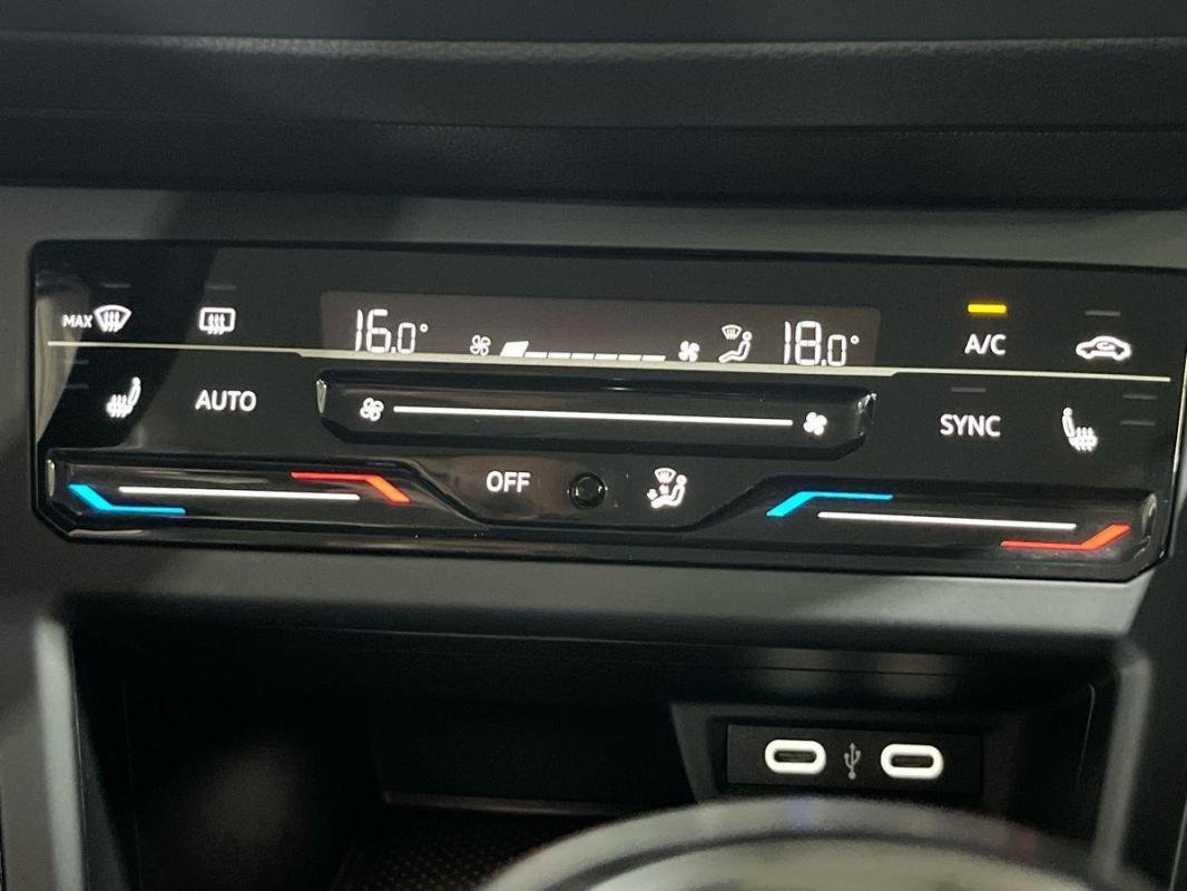 Volkswagen Polo - Photo 19
