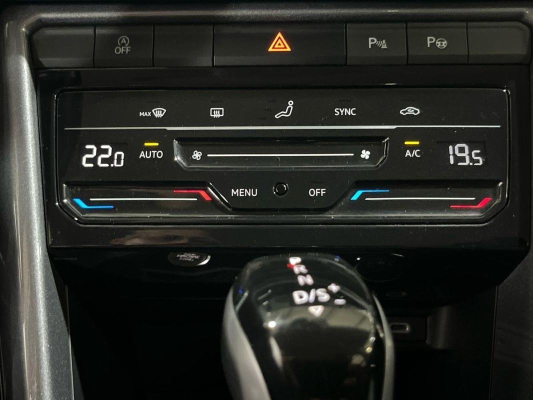 Volkswagen T-Roc - Photo 19