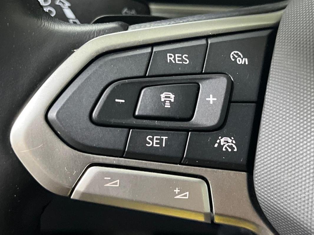 Volkswagen T-Roc - Photo 21
