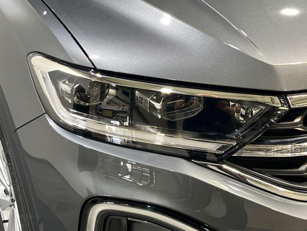 Volkswagen T-Roc - Photo 25