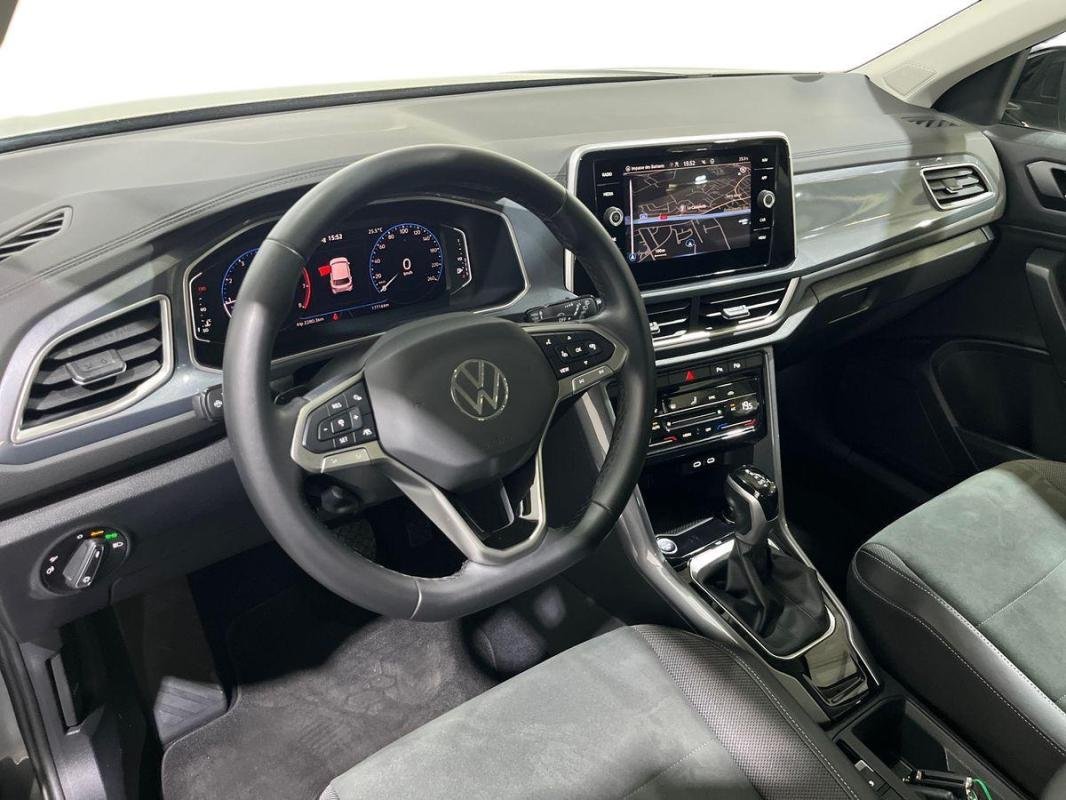 Volkswagen T-Roc - Photo 9