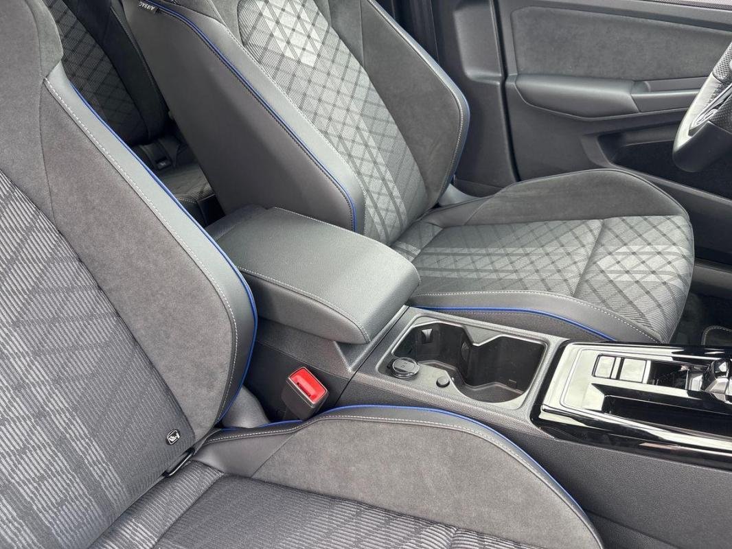 Volkswagen Golf - Photo 12