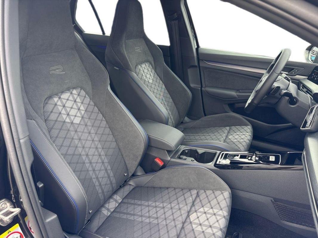 Volkswagen Golf - Photo 13