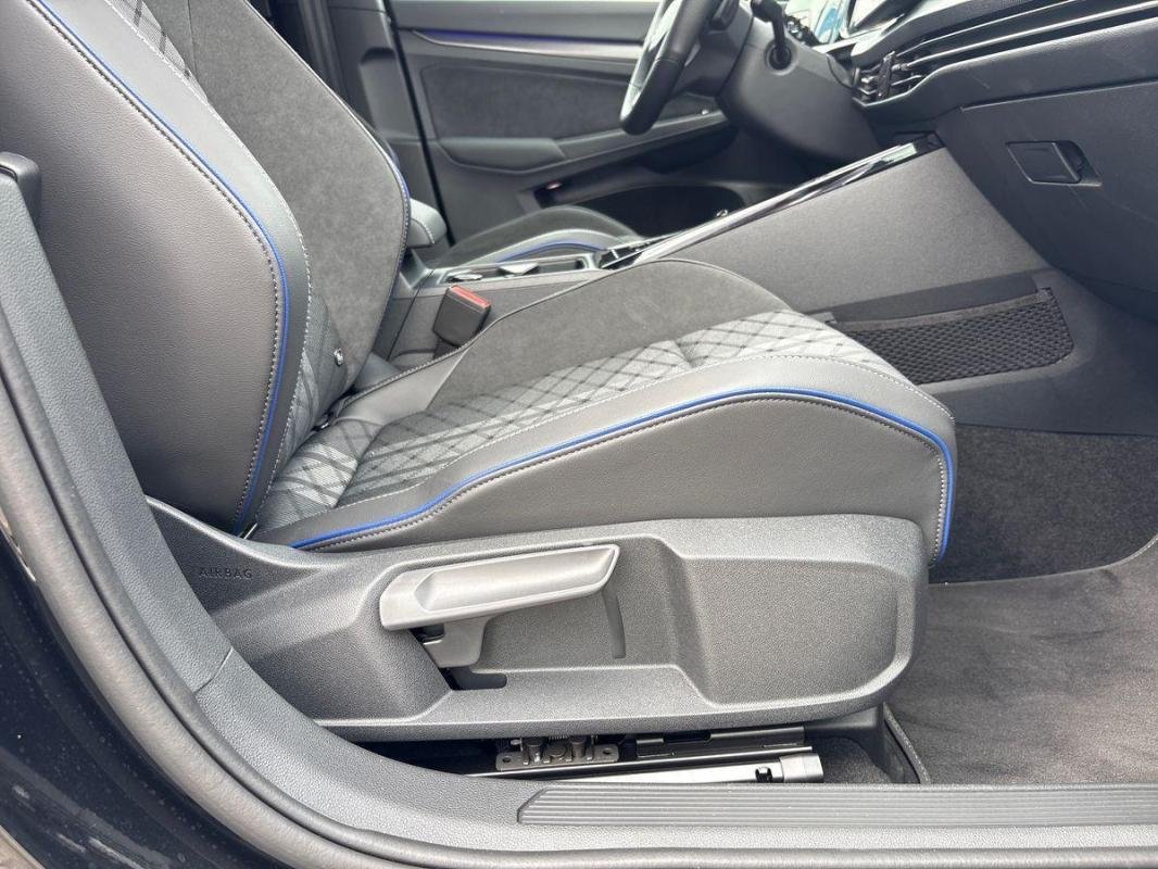 Volkswagen Golf - Photo 14