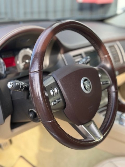 Jaguar XF - Photo 18
